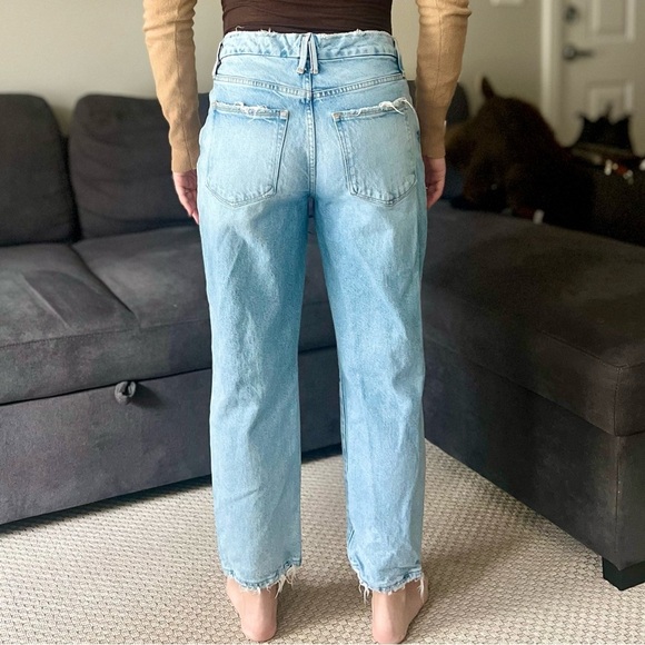 Good American Good High Rise Cropped Girlfriend Straight Jeans - Light Blue - 6 - Picture 3 of 13